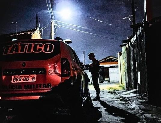 Jovem é preso com drogas e dinheiro em Tubarão 