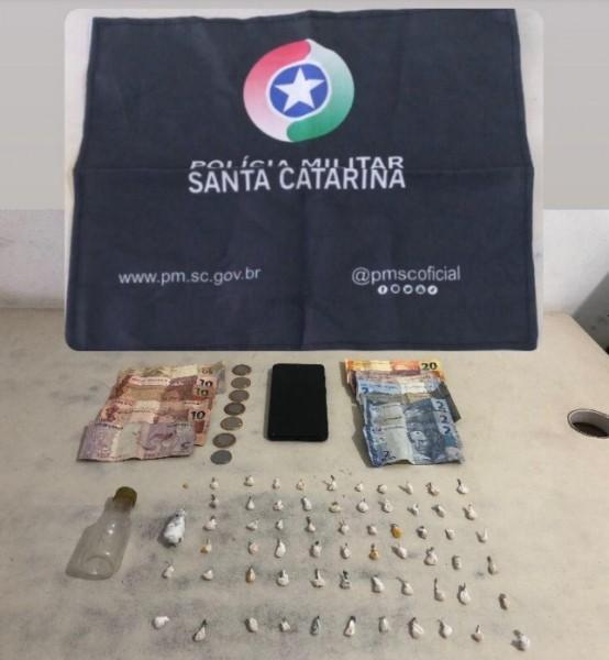 Dupla é presa por tráfico de drogas em Balneário Gaivota