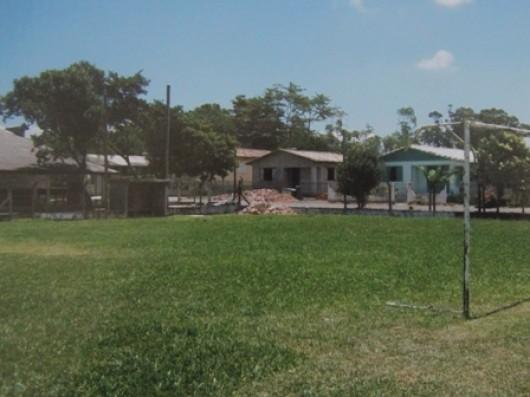 Campo de futebol causa atrito entre moradores do bairro Clarissas