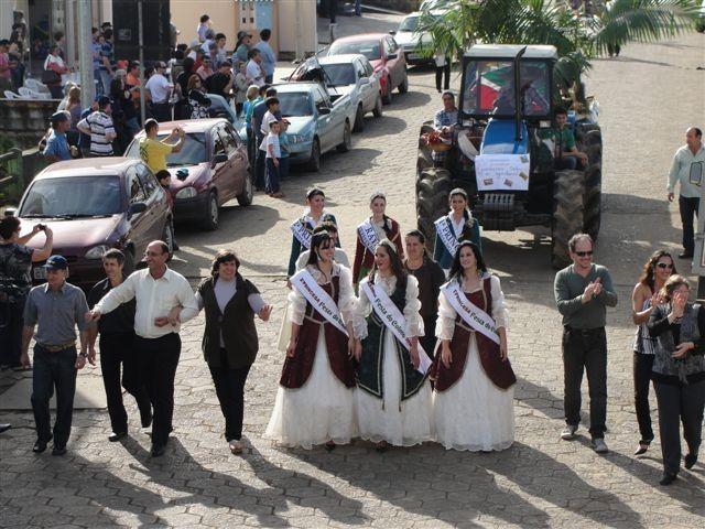 Festa do Colono de Treviso abre inscrições para escolha da realeza