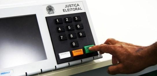 Eleitores devem regularizar título de eleitor até quarta-feira