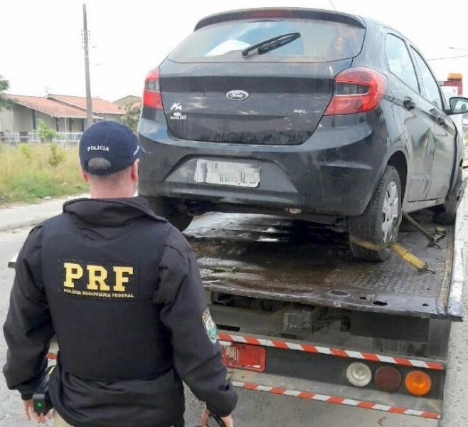 Veículo clonado é identificado e condutor embriagado é detido após acidente