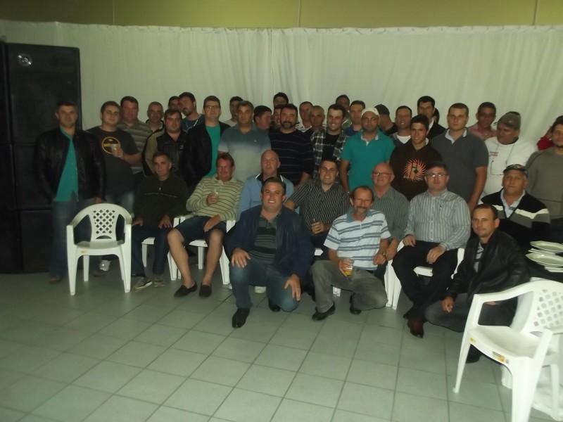 ColomboRetroterra confraterniza dia do trabalho