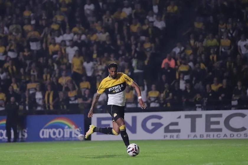‘Se oferecer para todos os clubes da Série B, pegam correndo’, afirma Baptista sobre Diego Gonçalves