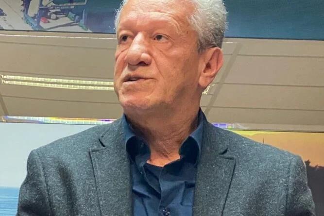 Prefeito Rosenvaldo Júnior transmite cargo ao vice-prefeito Clésio do Marcão