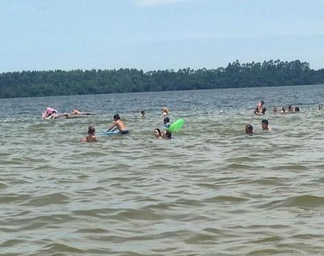 Lagoas são alternativas de lazer no verão