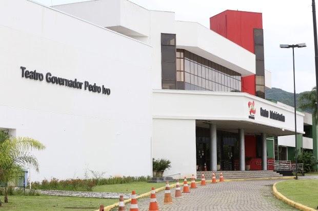 Saiba como ficam os serviços do Governo do Estado no Dia do Servidor Público