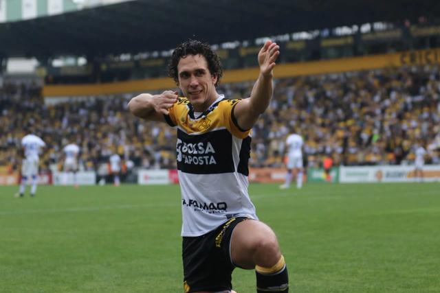 Nicolas destaca vitória no clássico e projeta Criciúma em busca do acesso à Série A