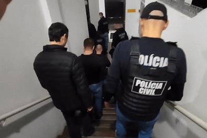 Operação investiga empresário do ramo automotivo por liderar grupo criminoso; veja fotos e vídeos