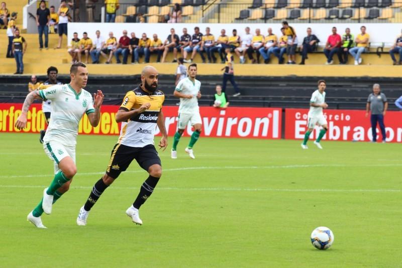 América-MG x Criciúma: Waguinho Dias busca a primeira vitória como técnico do Tigre 