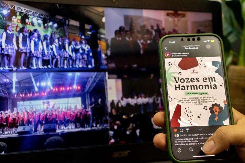  Vozes em Harmonia: corais se apresentam no palco do Criciúma Shopping