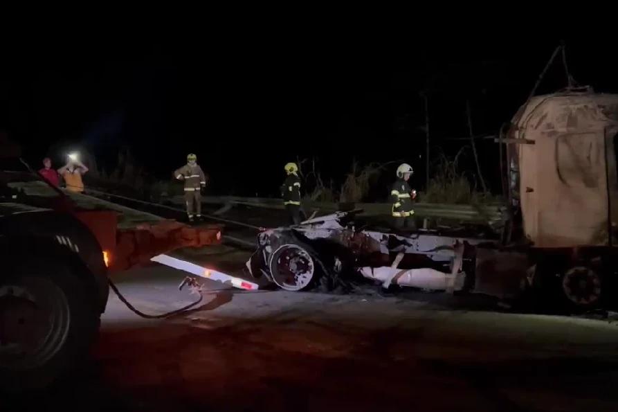 Micro-ônibus de Balneário Rincão se envolve em grave acidente na Serra de Corupá