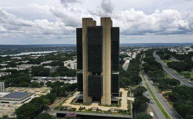 Mercado financeiro prevê queda da economia em 5,31% este ano