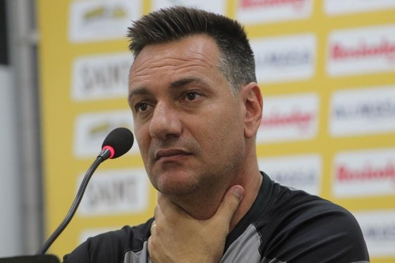 "Não somos os melhores porque ganhamos, e não fomos os piores porque perdemos", defende Doriva