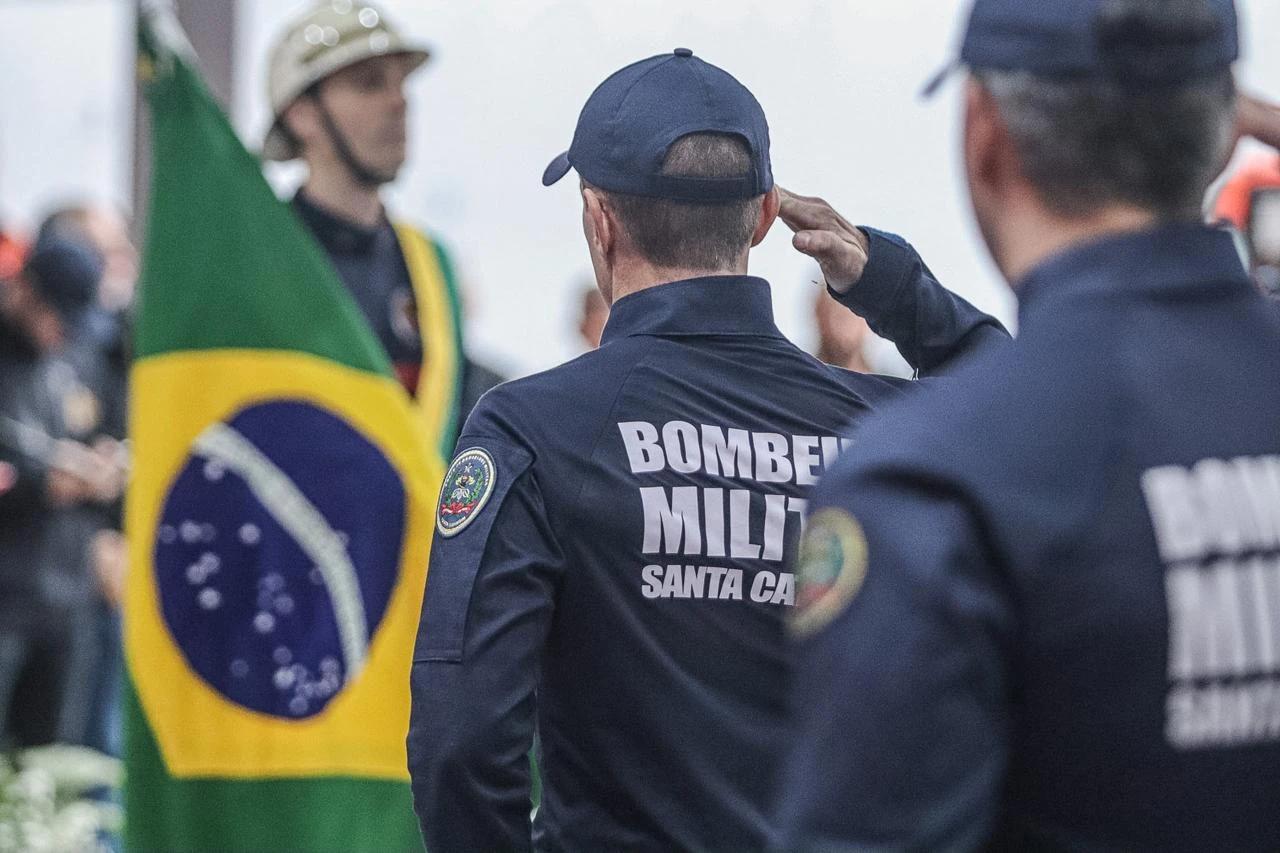 Fotos: confira como foi a troca de comando do 4º BBM