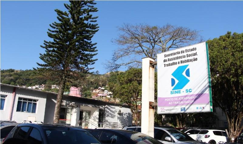 Sine oferece mais de 1,9 mil vagas de empregos em Santa Catarina