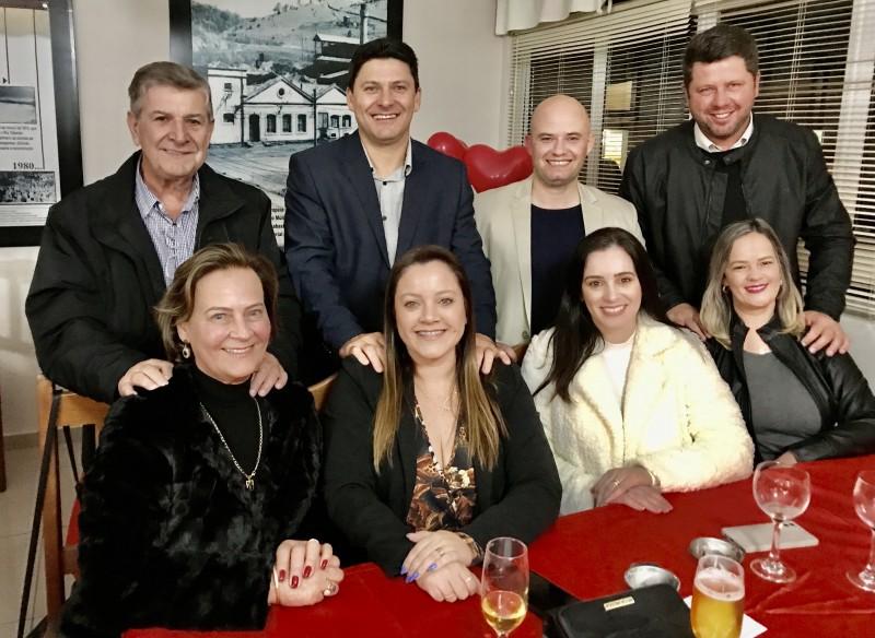 Restaurante Chaminé em Jantar Festivo dia dos Namorados