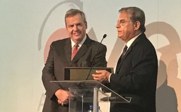 Criciumenses são homenageados em evento nacional