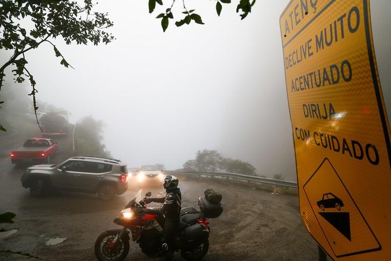 Governador autoriza licitação para pavimentação da Serra do Corvo Branco