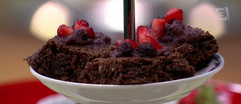 Brownie com Calda de Frutas Vermelhas