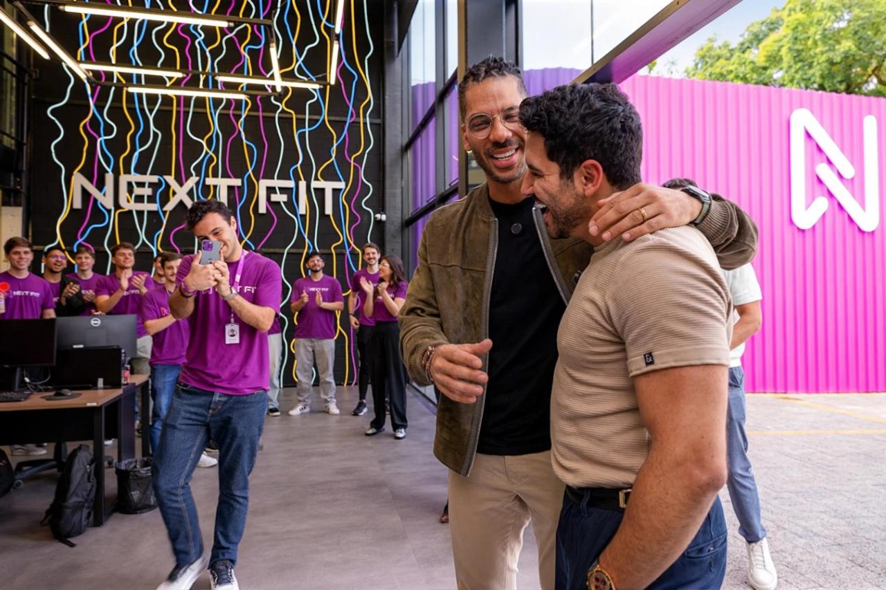 Joel Jota visita Next Fit em Criciúma e acompanha nova fase de expansão da empresa