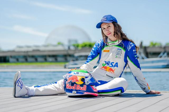 Piloto de Criciúma, Rafaela Ferreira fala sobre raízes, apoio local e reta final da temporada na F1 Academy