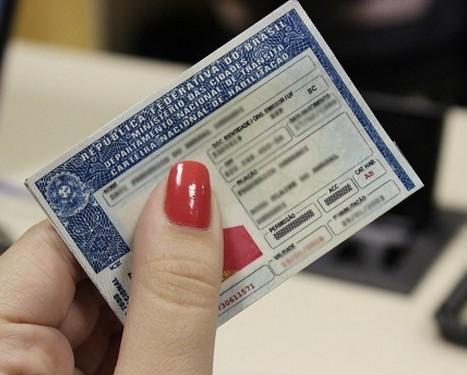 Surdos terão prova em Libras para emissão da carteira de habilitação