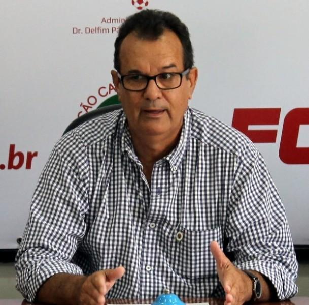 ‘Não é coisa digna de um Governo fazer isso’, diz Rubens Angelotti sobre suspensão do Catarinense