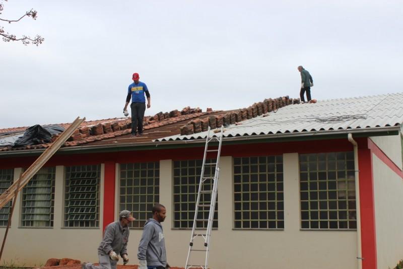 Escola Municipal Fiorento Meller passa por reparos