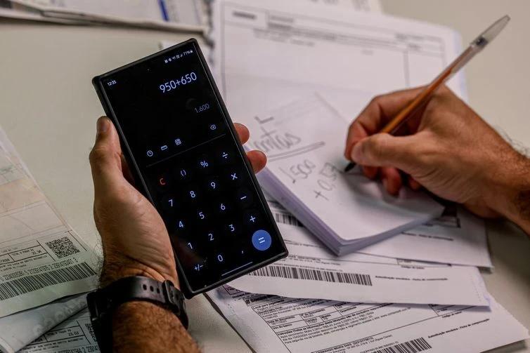 Taxa média de juros fica em 31,4% ao ano em julho
