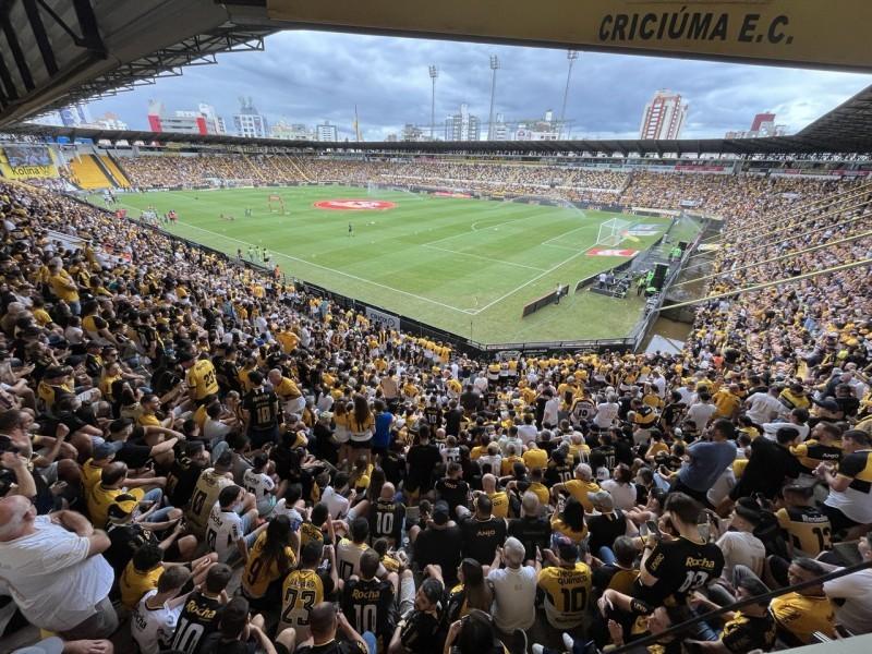 Ingressos infantis para confronto entre Criciúma e Bahia estão esgotados