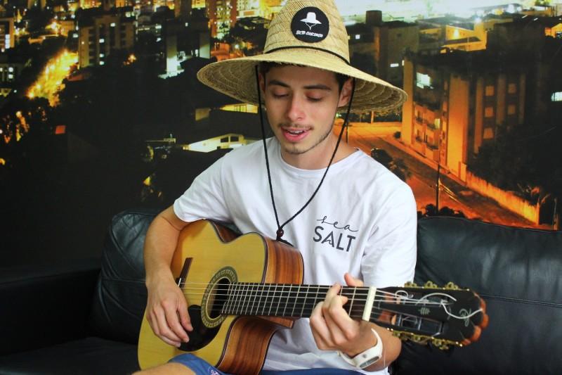 Beto Cardoso lança nova música e projeta o futuro da carreira 
