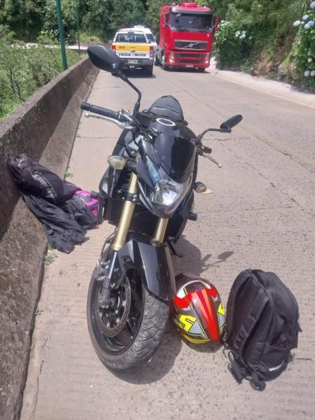 Motociclista fica gravemente ferido ao sofrer queda na Serra do Rio do Rastro