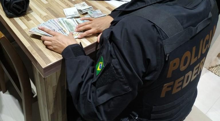 PF investiga grupo responsável por fraudes fiscais em SC; buscas foram realizadas em Criciúma