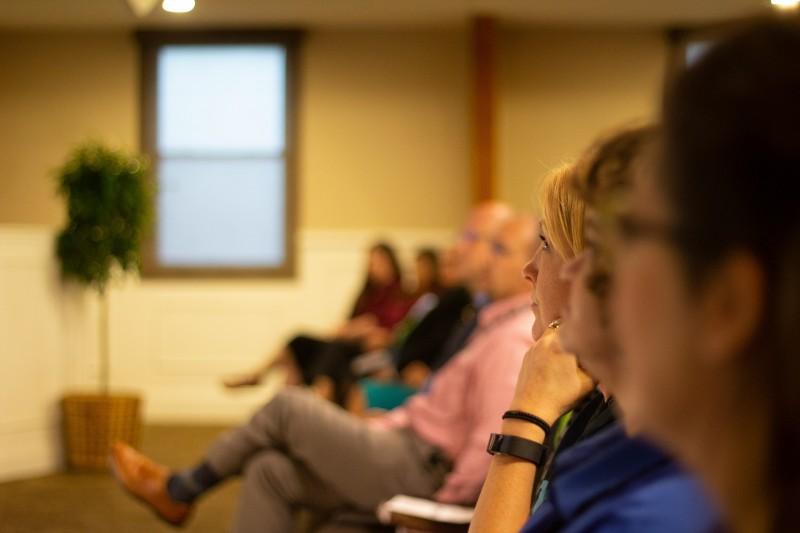 Inteligências humana e artificial nas organizações orienta maior evento de gestão de pessoas do Sul 