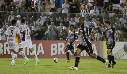 Árbitro Fifa no comando de Criciúma e Ceará