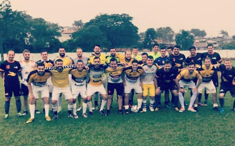 Mais de 80 kg de alimentos arrecadados na estreia do Futebol Solidário