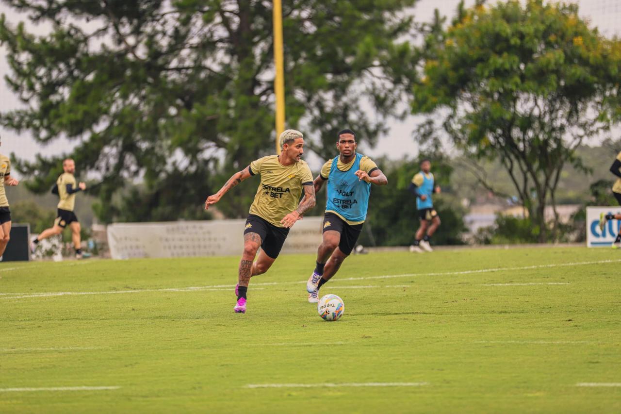 Início de semana de treinamento intenso na pré-temporada do Criciúma; confira fotos