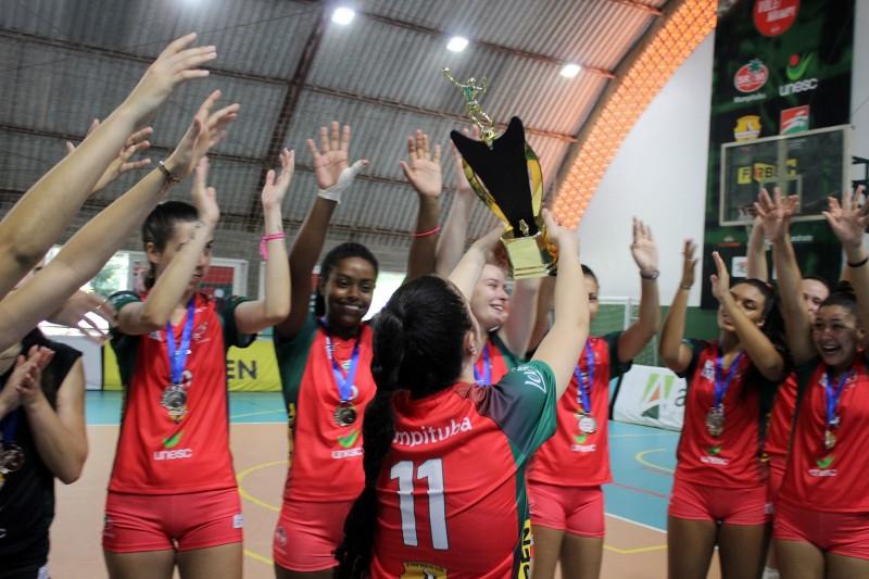 Vôlei Mampi é vice-campeão Estadual jogando em casa