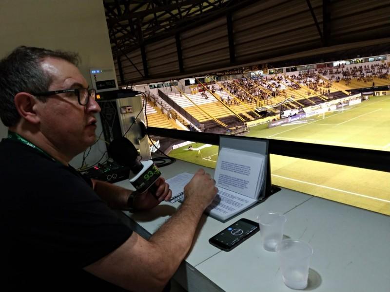 Morre o jornalista Rafael Henzel, sobrevivente do acidente com o time da Chapecoense