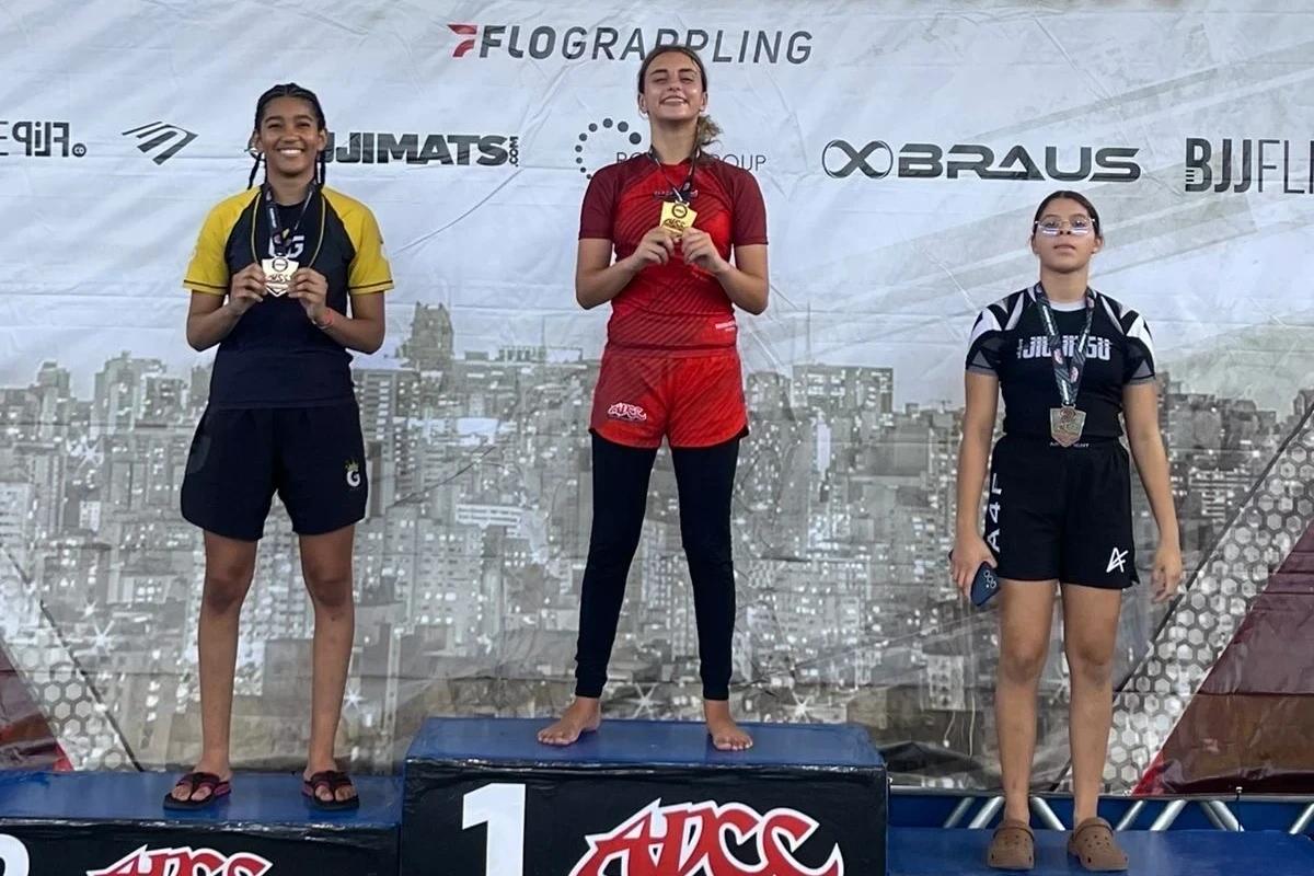 Jiu-jítsu: criciumense conquista ouro em competição e precisa de uma vitória para classificar para o mundial