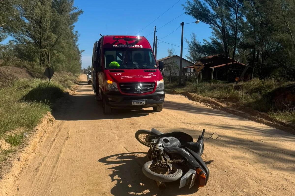 Motociclista fica ferido após sofrer queda em Jaguaruna