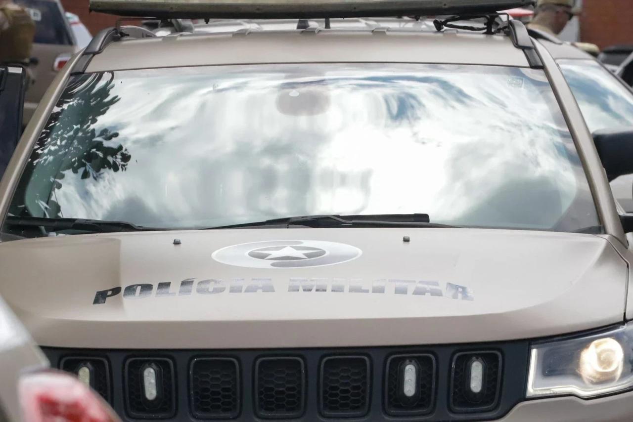 Mulher deixa o emprego após sofrer perseguição e ameaças do ex-companheiro