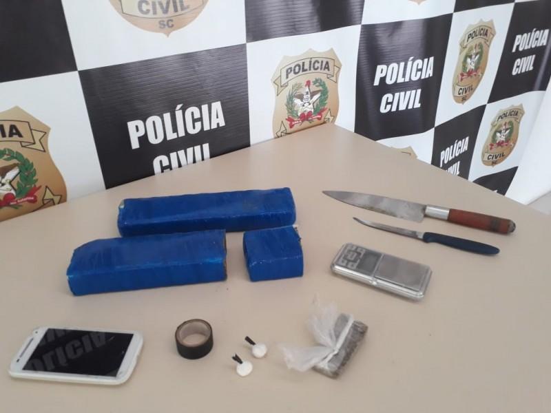 Policia Civil prende Jovem por tráfico de drogas em Tubarão