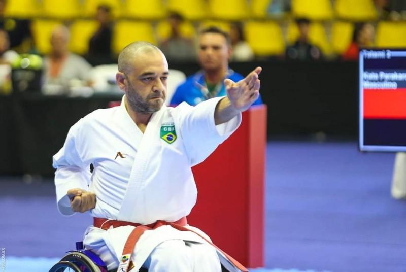 Paratleta de karatê de Criciúma conquista medalha de prata no Sul-Americano