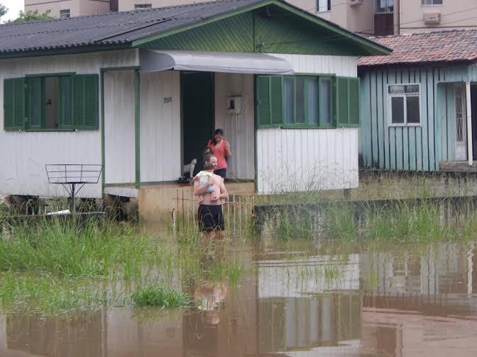 Defesa Civil percorre comunidades atingidas pela forte chuva