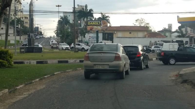 Filas em postos de combustível são registradas na região