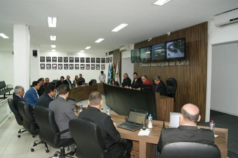 Câmara Municipal de Içara realiza primeira sessão ordinária