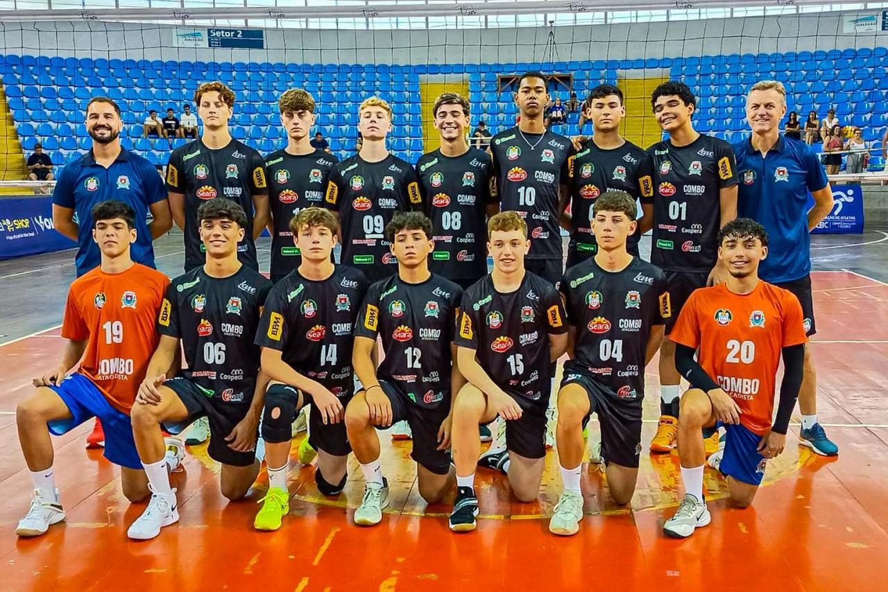 Vôlei de Forquilhinha estreia no Campeonato Estadual