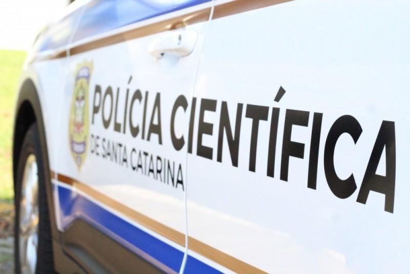 Após análise, Polícia Científica afirma que material encontrado em creche de Laguna não é feto